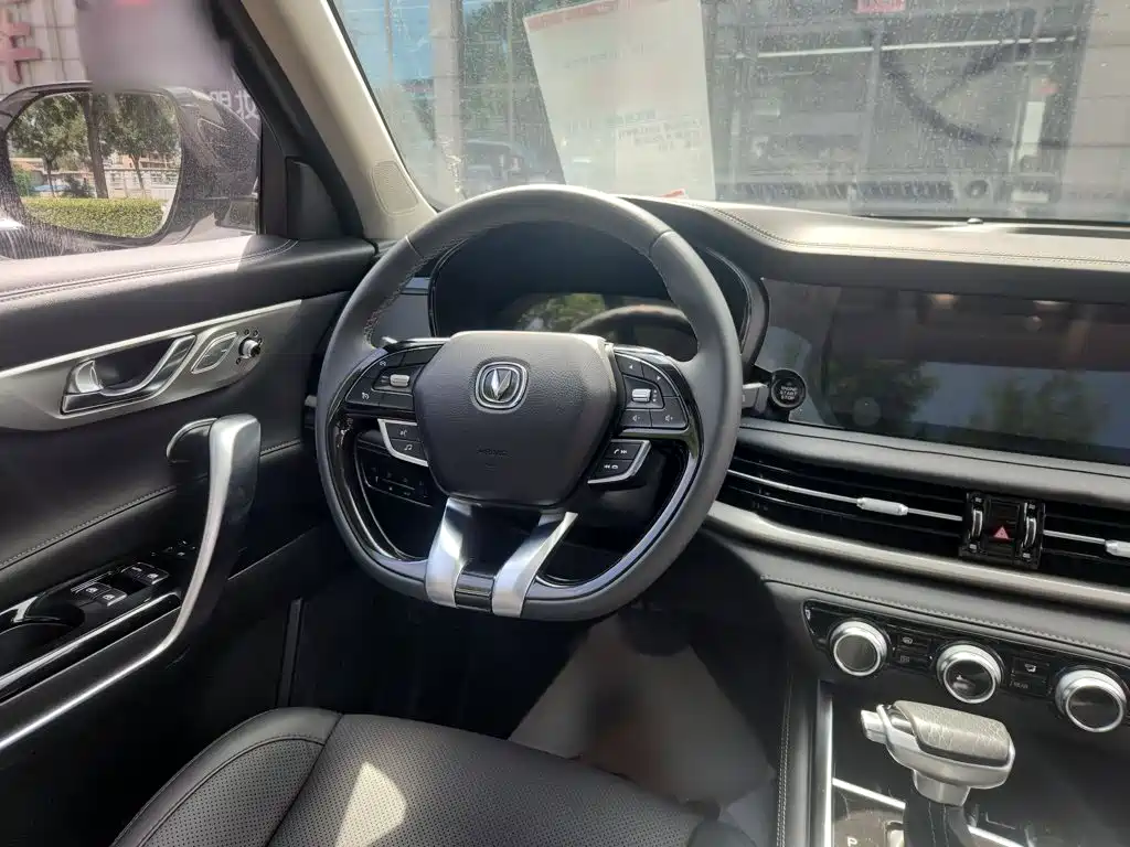 Changan CS95 — миниатюра 3