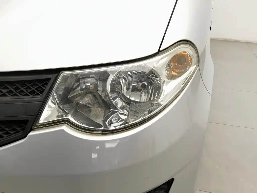 Wuling Hongguang — миниатюра 7