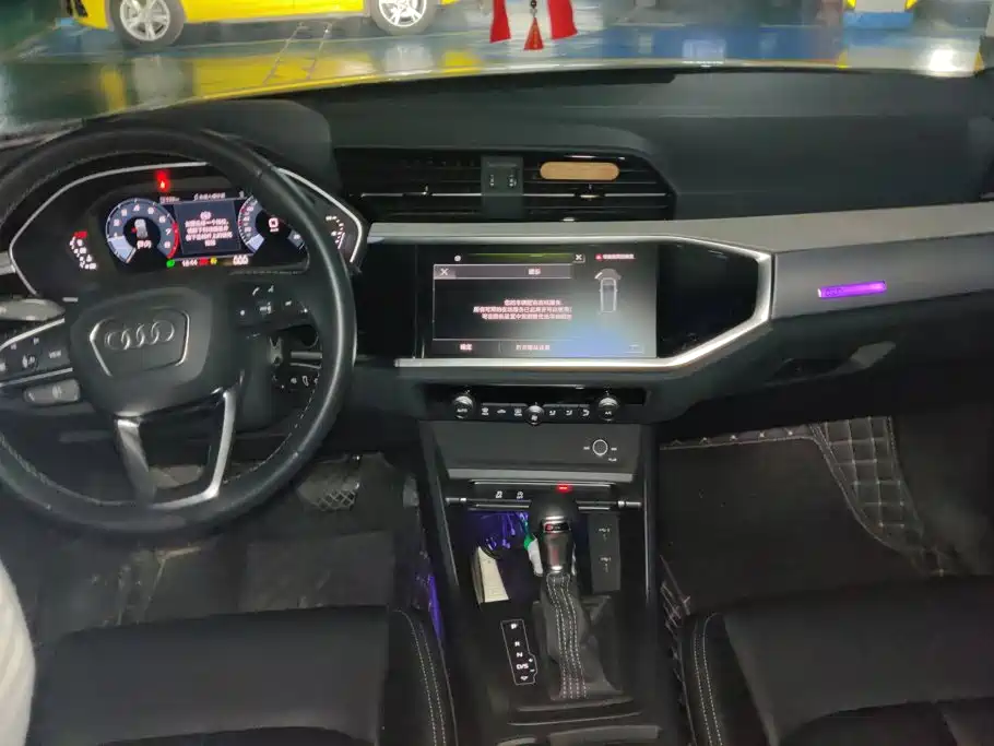 Audi Q3 — миниатюра 12