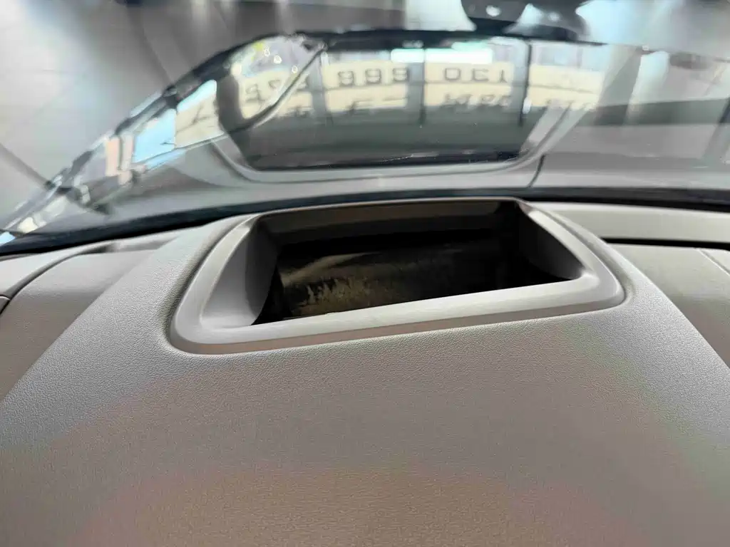 Land Rover Range Rover — миниатюра 14