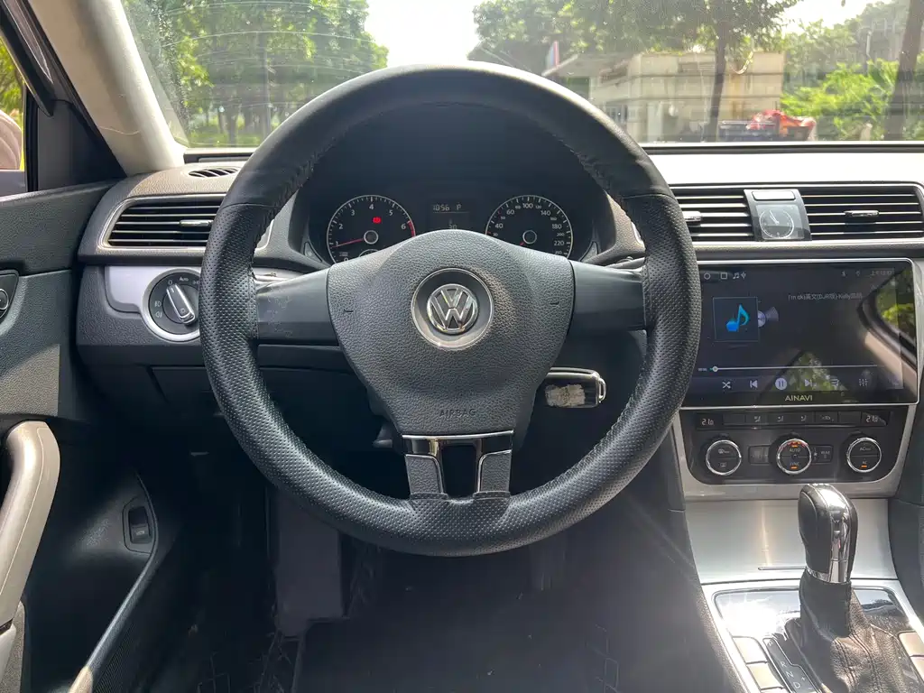 Volkswagen Passat — миниатюра 4