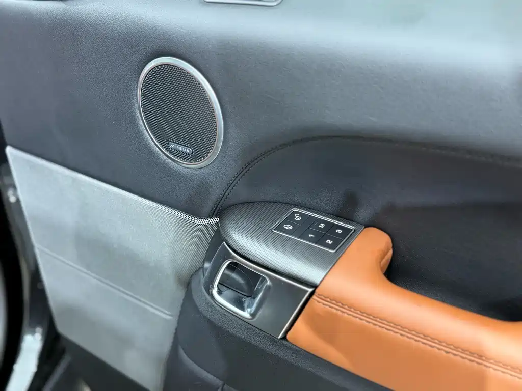 Land Rover Sport — миниатюра 14