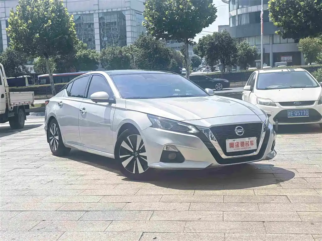 Nissan Teana — миниатюра 3