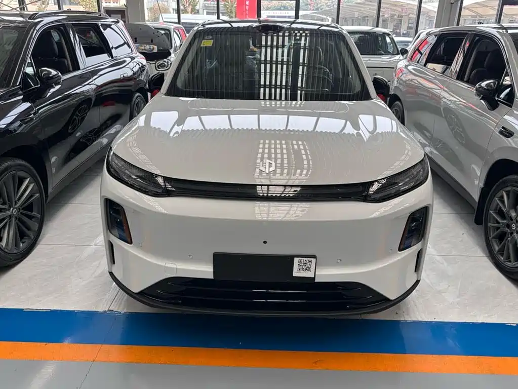 Leapmotor Leapmotor C10 — миниатюра 2