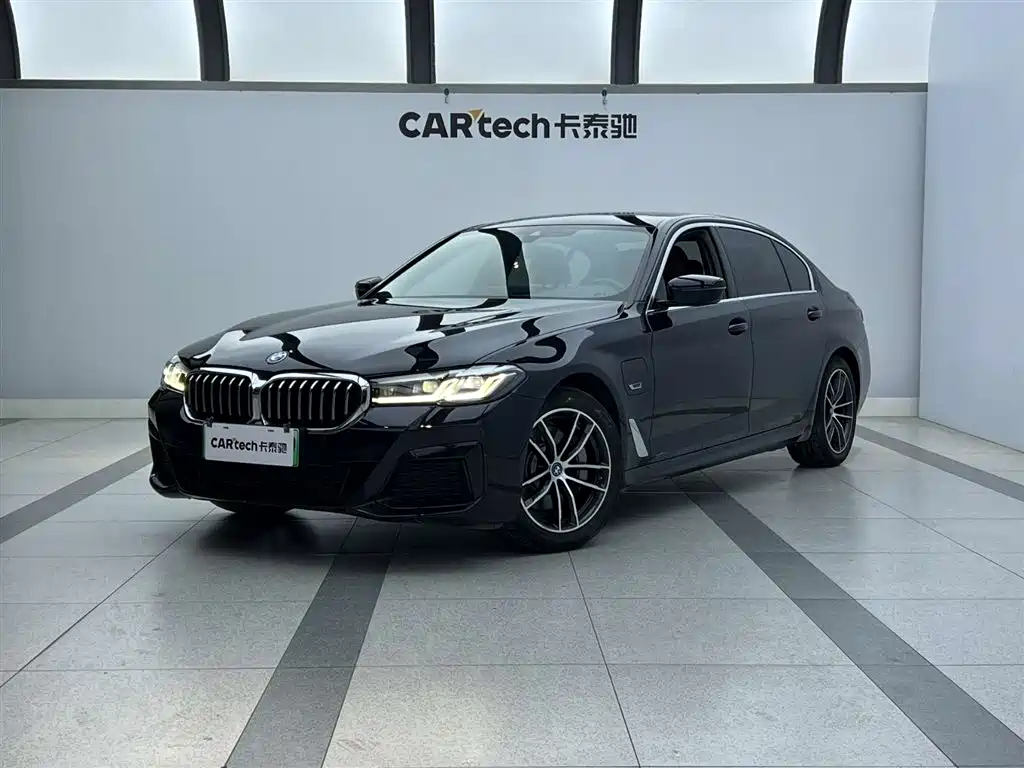 BMW 5 Series NEV 2022 Facelift 2 535Le Pioneer Edition M Sport Package