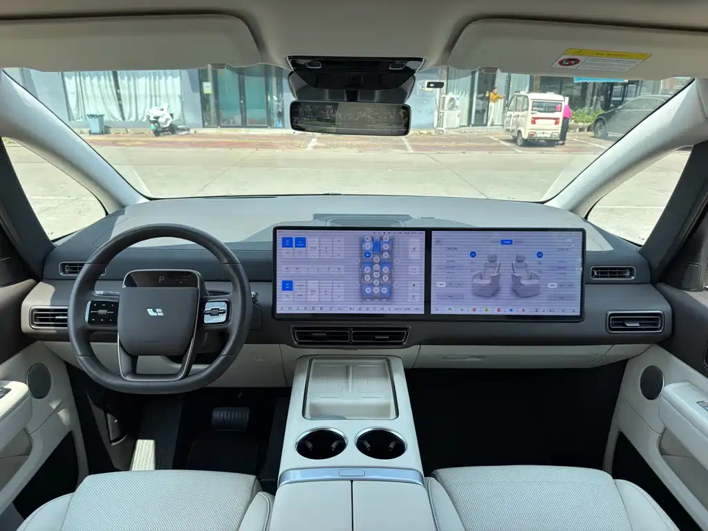 Li Auto Li MEGA — миниатюра 9