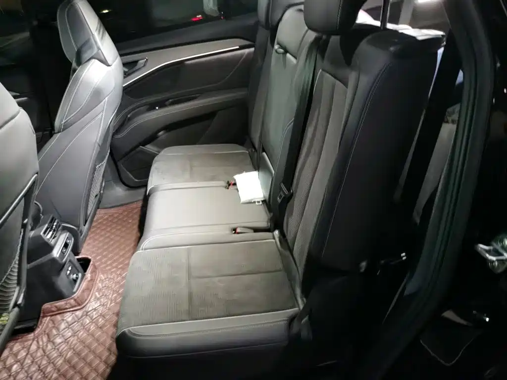 Audi Q5 e-tron — миниатюра 13