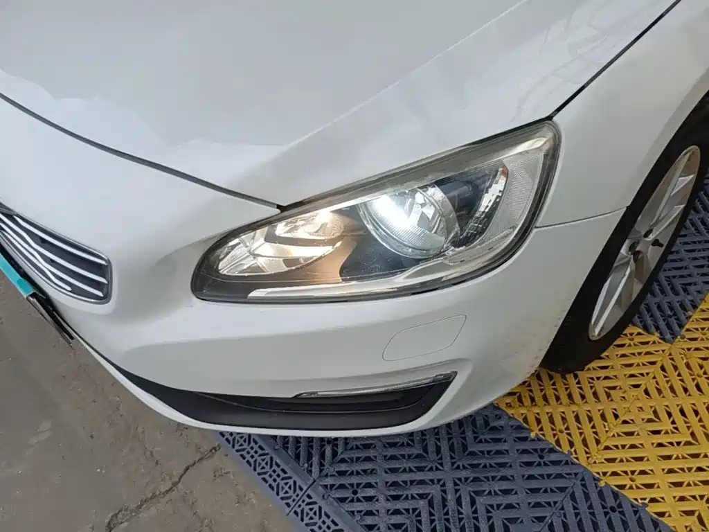 Volvo S60 — миниатюра 24