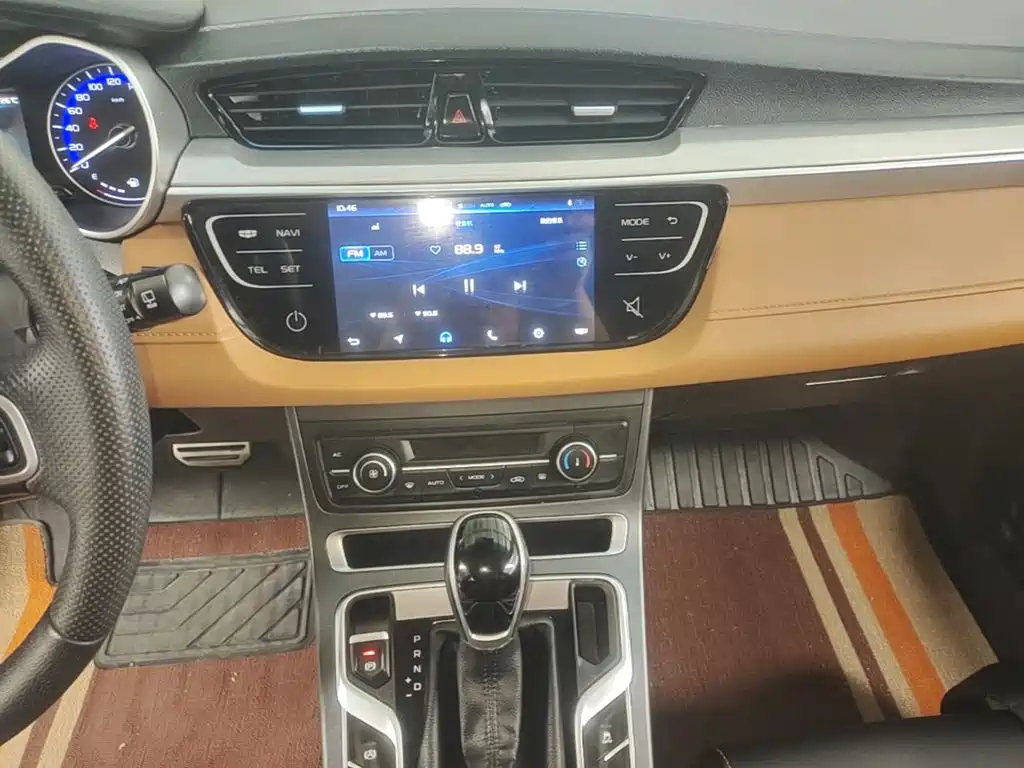 Geely Vision S1 — миниатюра 13