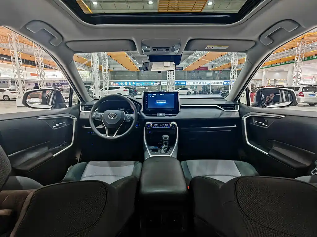 TOYOTA RAV4 RONGFANG