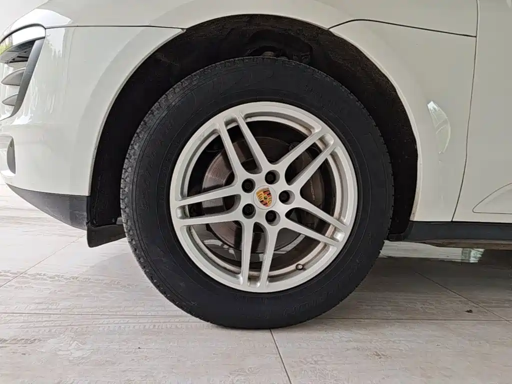 Porsche Macan — миниатюра 23
