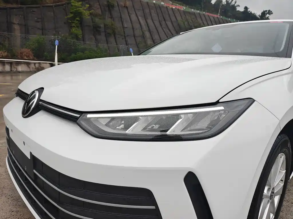 Volkswagen Lavida — миниатюра 10