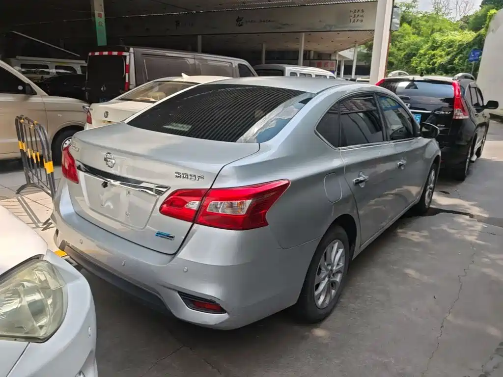 Nissan Sylphy — миниатюра 7