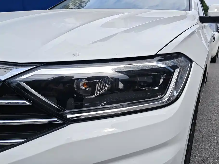 Volkswagen Sagitar — миниатюра 5