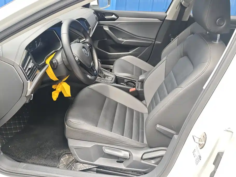 Volkswagen Sagitar — миниатюра 9