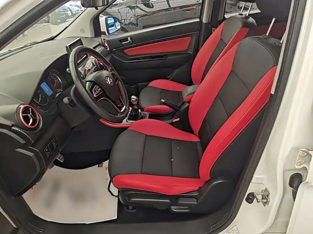 BAIC Senova X25 — миниатюра 15