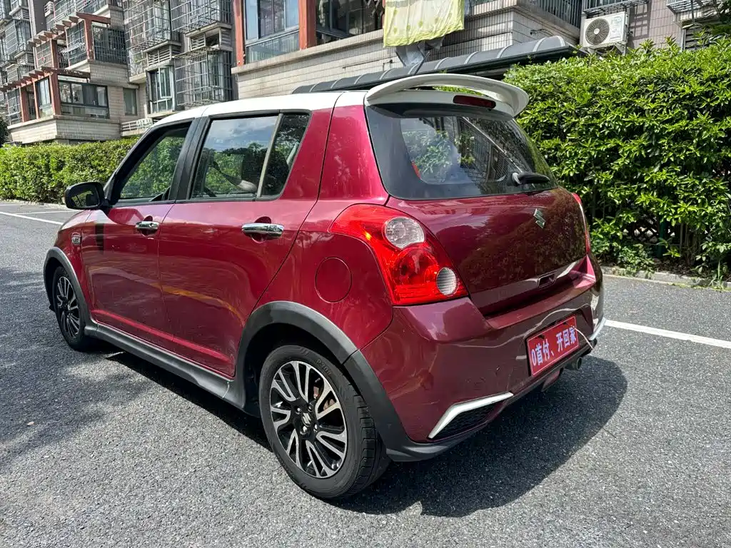 Suzuki Swift — миниатюра 5