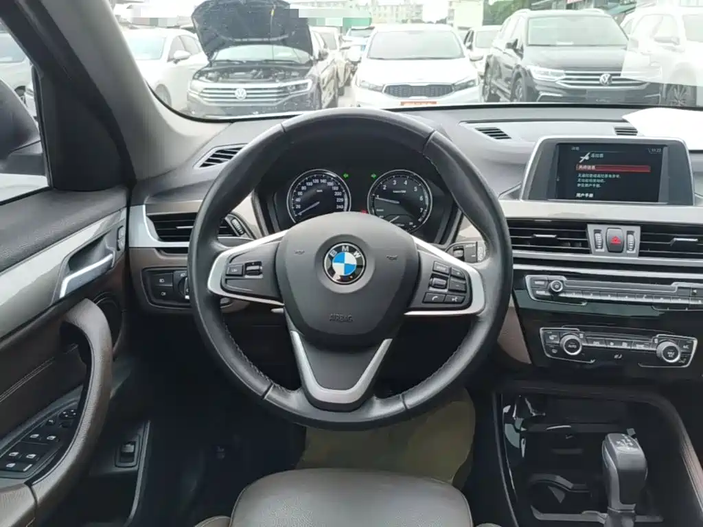BMW X1 — миниатюра 11