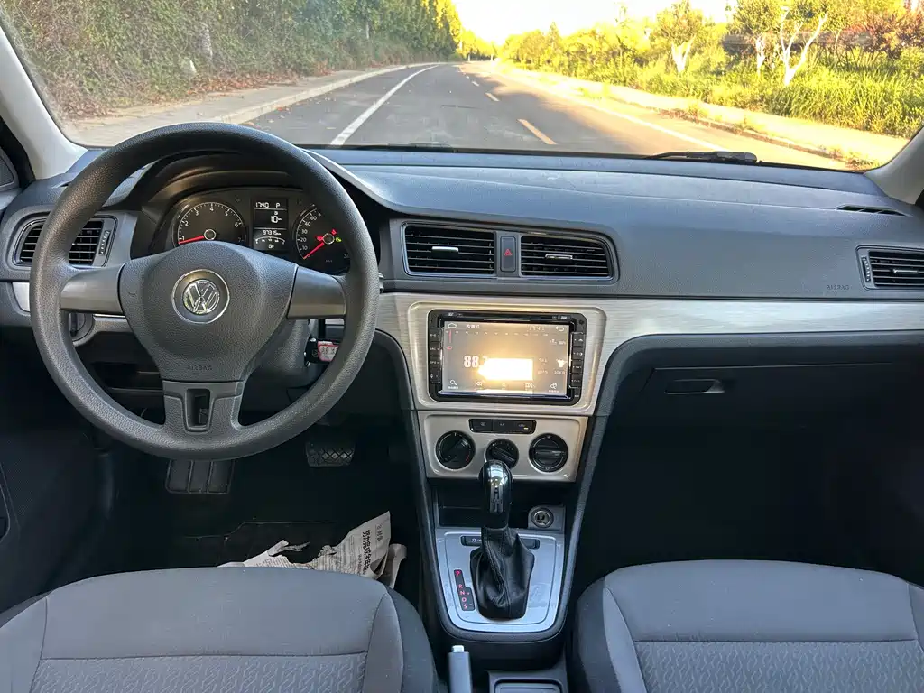 Volkswagen Gran Lavida — миниатюра 8