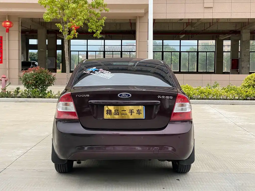 Ford Focus — миниатюра 8