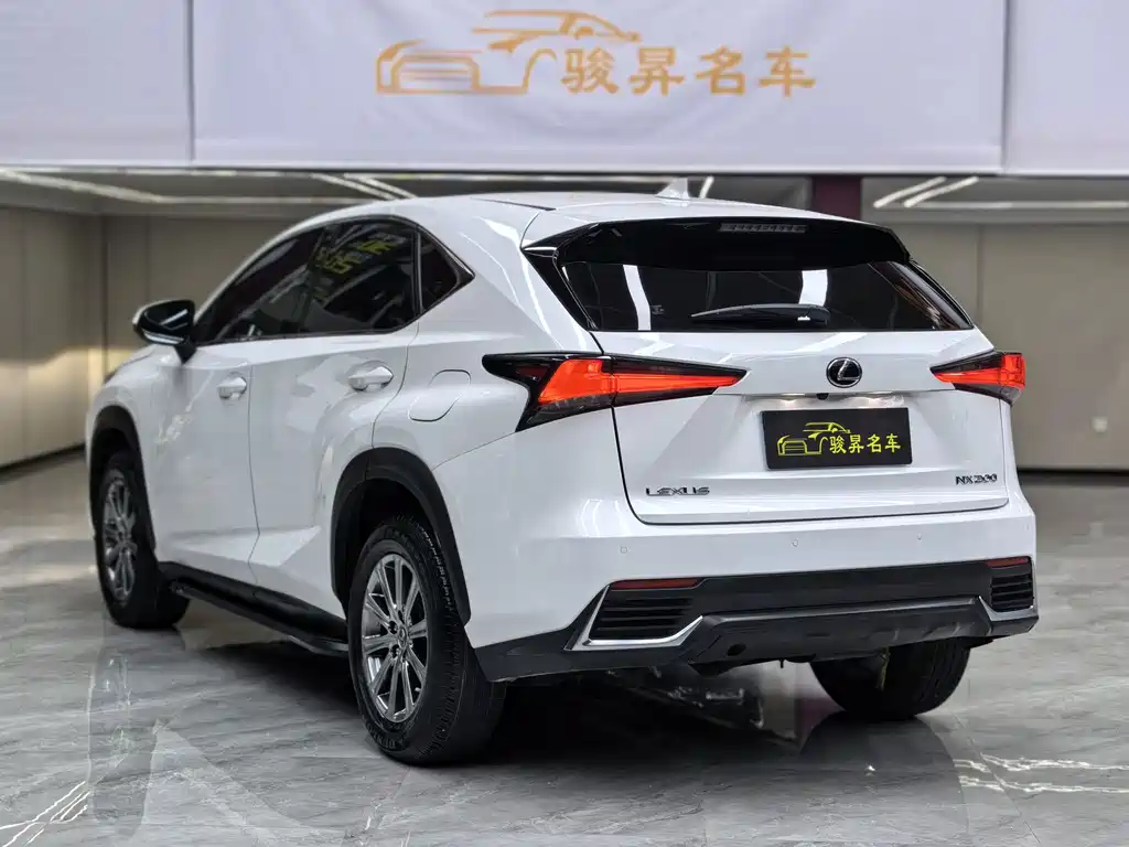Lexus NX — миниатюра 4