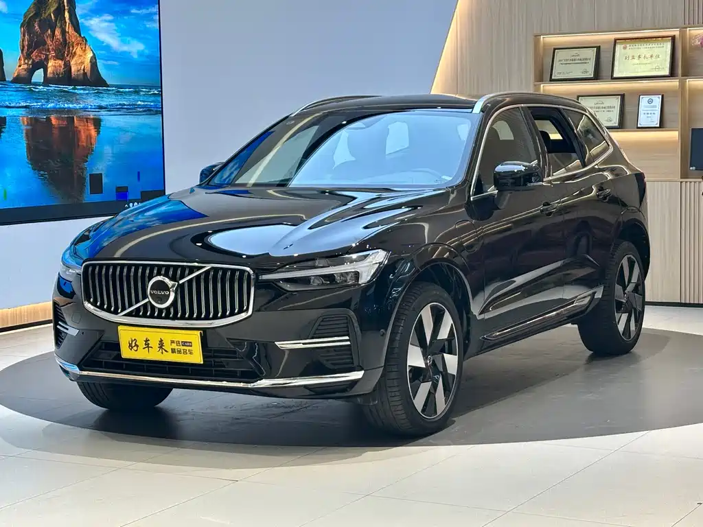 Volvo XC60 PHEV 2024