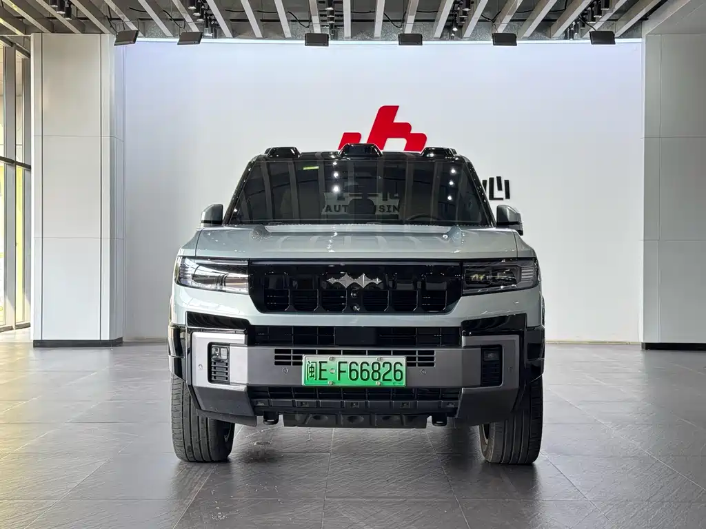 Fangchengbao Leopard 8 8 2025 Flagship 7 мест