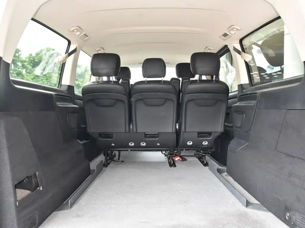 Mercedes-Benz Vito — миниатюра 12