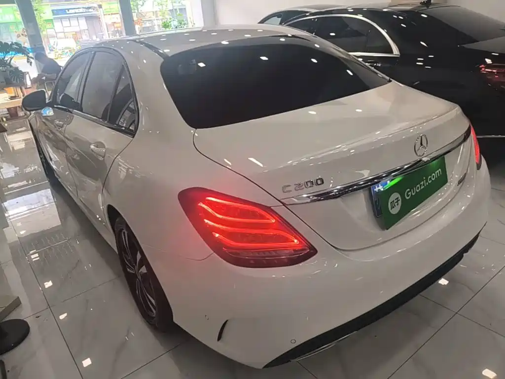 Mercedes-Benz C-Class — миниатюра 5