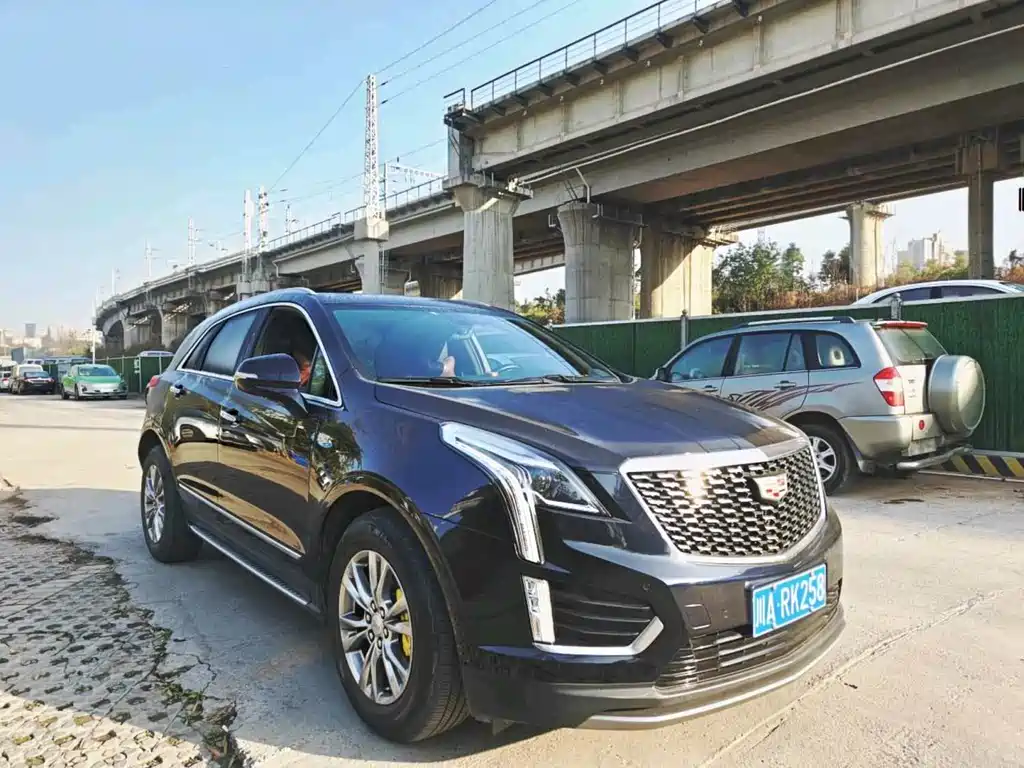 CADILLAC XT5
