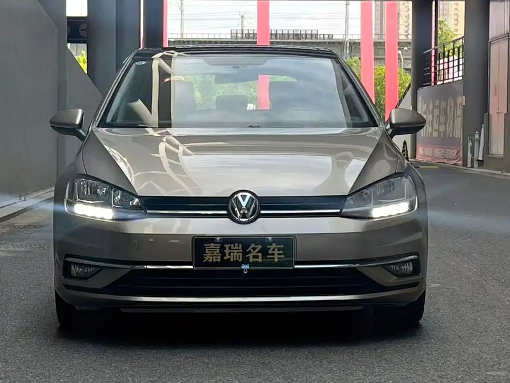 Volkswagen Golf — миниатюра 2