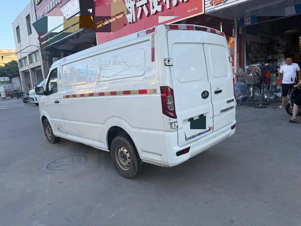 Geely Shuailing — миниатюра 7