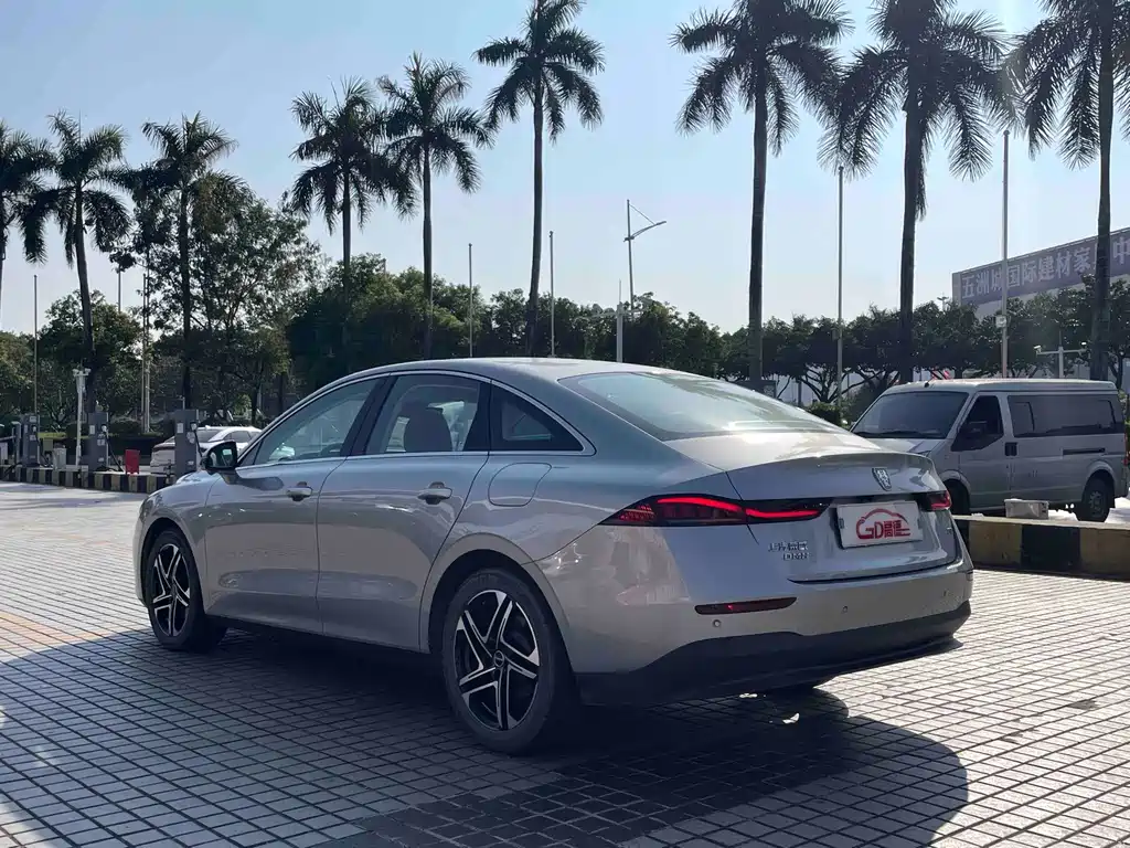 Roewe D7 — миниатюра 6