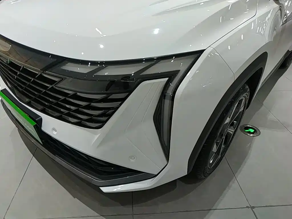 Geely Boyue L — миниатюра 24