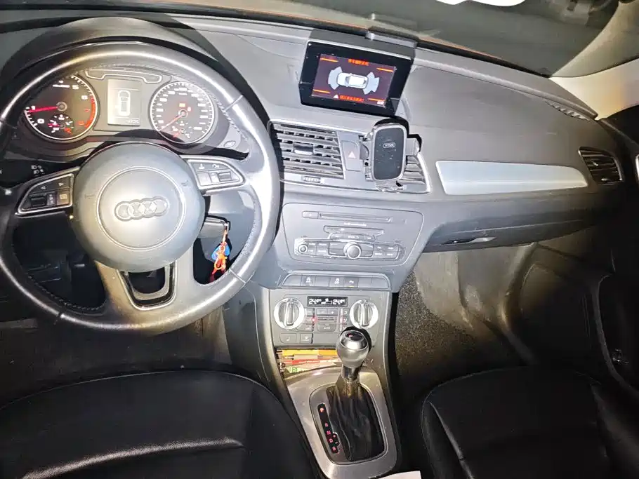 Audi Q3 — миниатюра 12