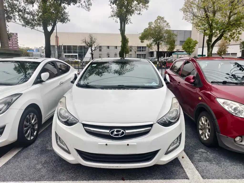 Hyundai Elantra Langdong 2015