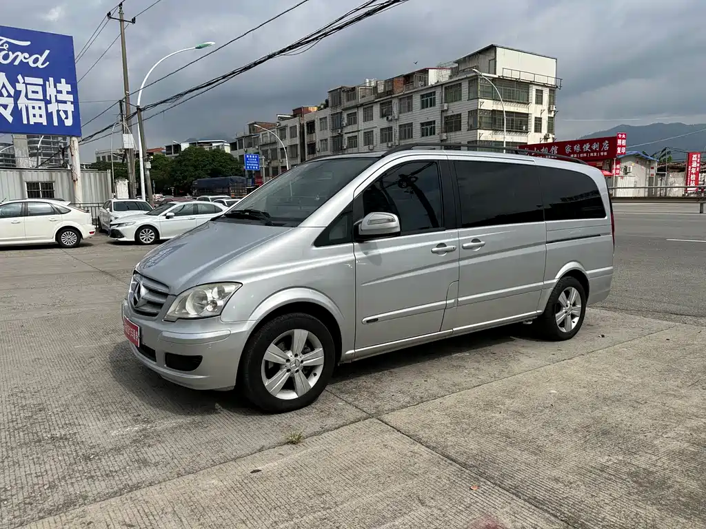 Mercedes-Benz Viano — миниатюра 2