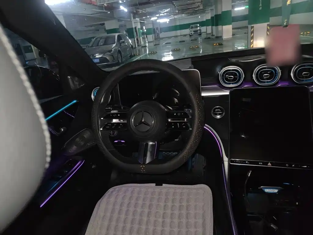 Mercedes-Benz C-Class — миниатюра 6