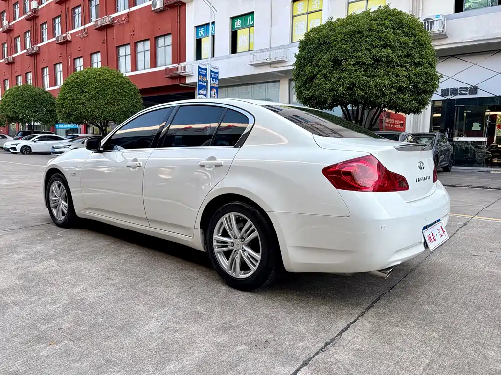 Infiniti G — миниатюра 18