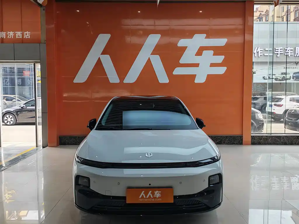 Leapmotor Leapmotor B01 — миниатюра 2