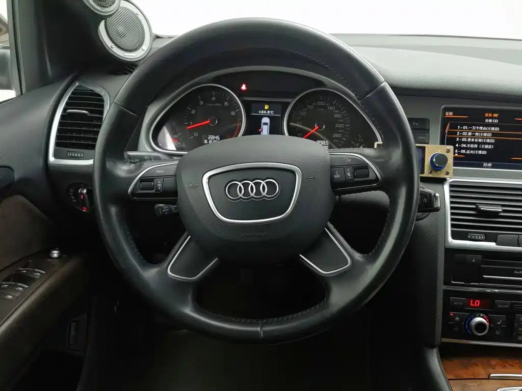 Audi Q7 — миниатюра 11
