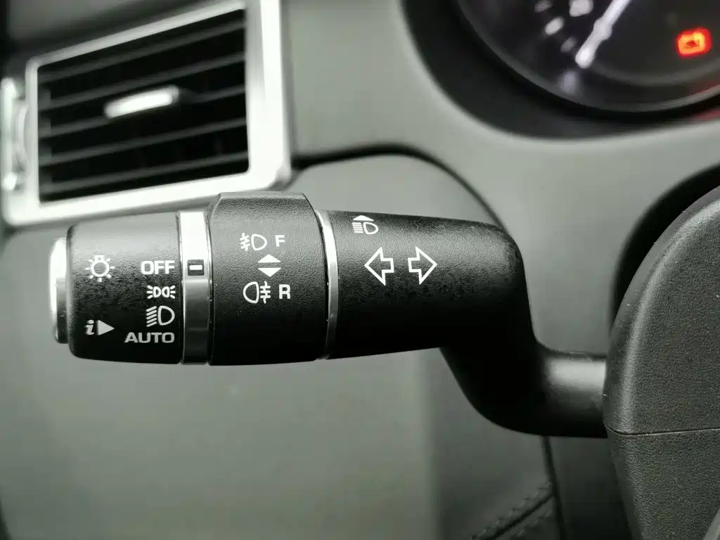 Land Rover Discovery Sport — миниатюра 21
