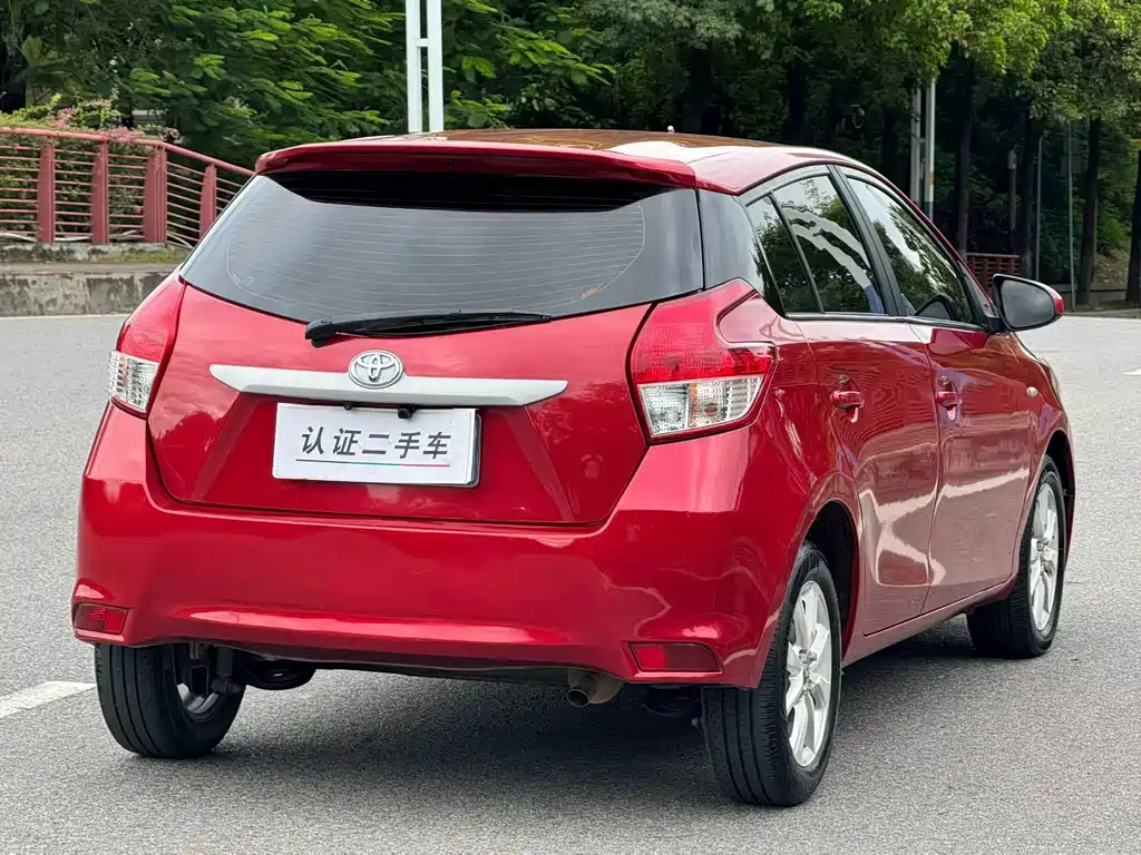 Toyota Yaris L — миниатюра 4