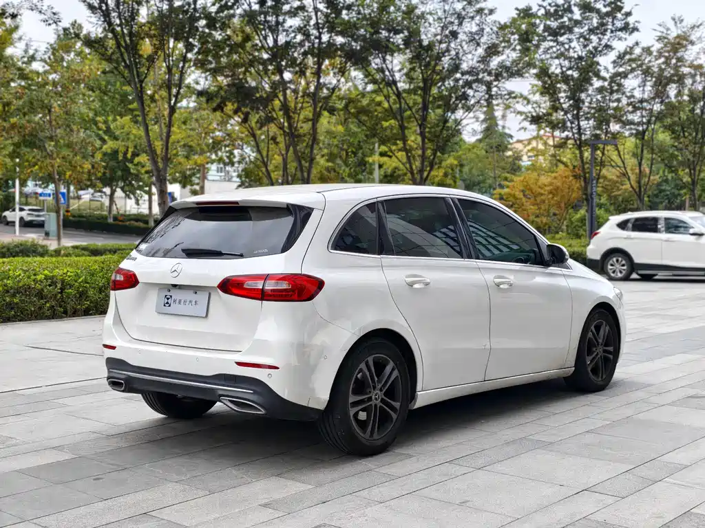 Mercedes-Benz B-Class — миниатюра 10