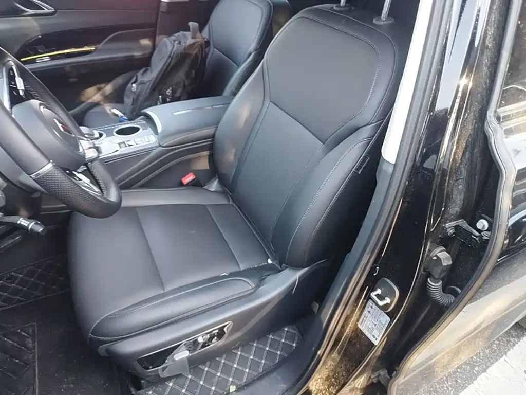 Hongqi Hongqi HS3 PHEV — миниатюра 15