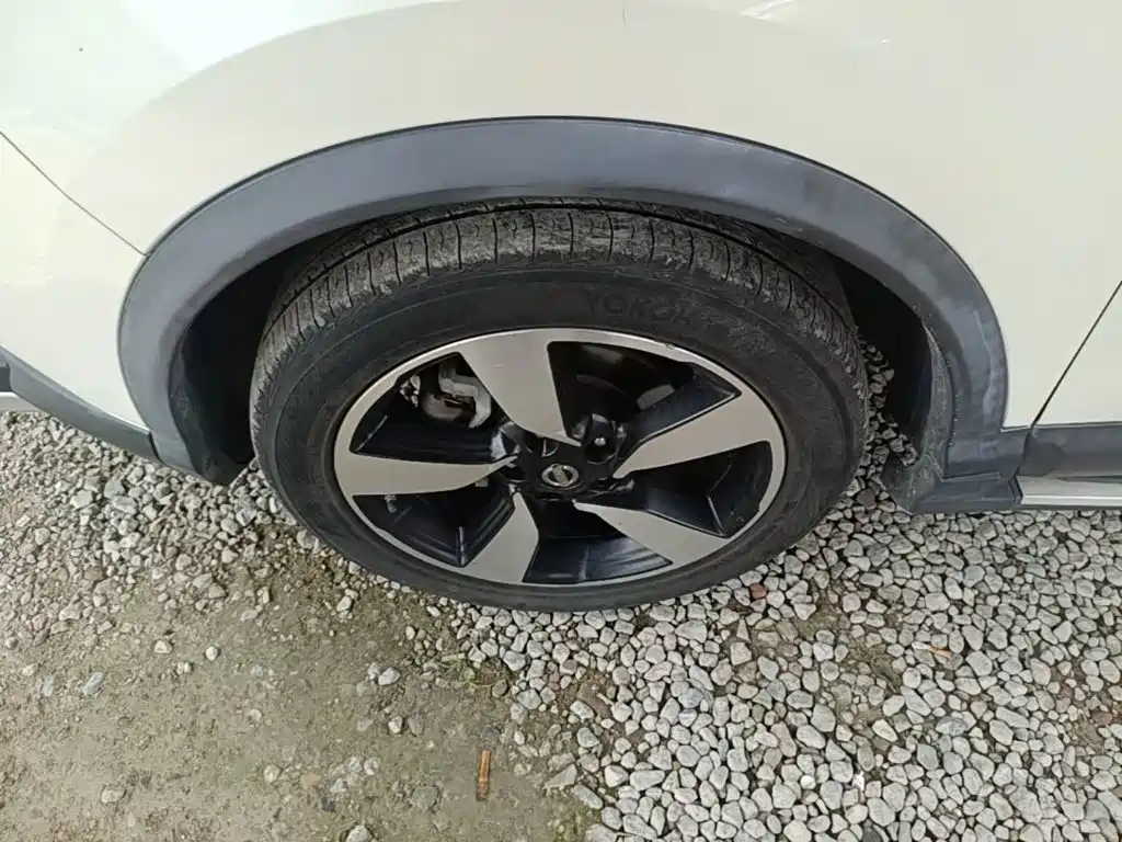 Nissan Qashqai — миниатюра 23