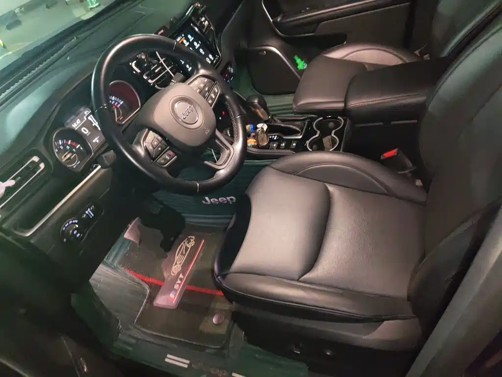 Jeep Grand Commander — миниатюра 16
