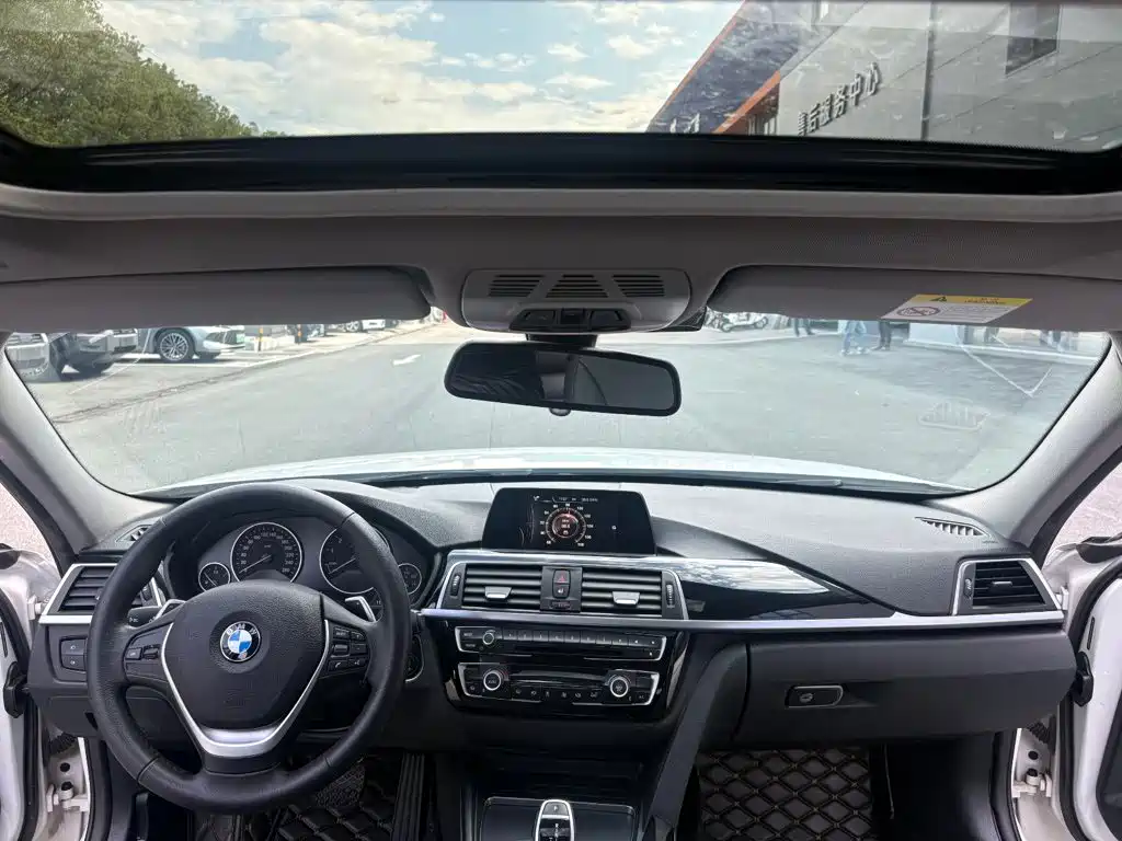 BMW 3 Series — миниатюра 6