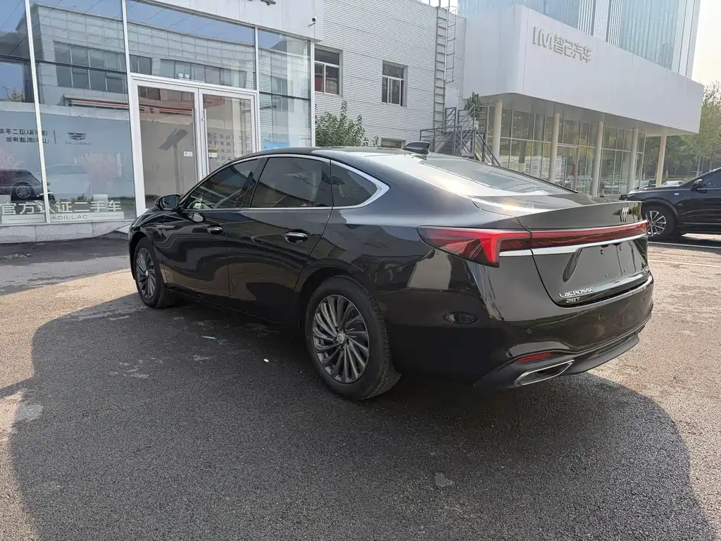 Buick LaCrosse — миниатюра 13