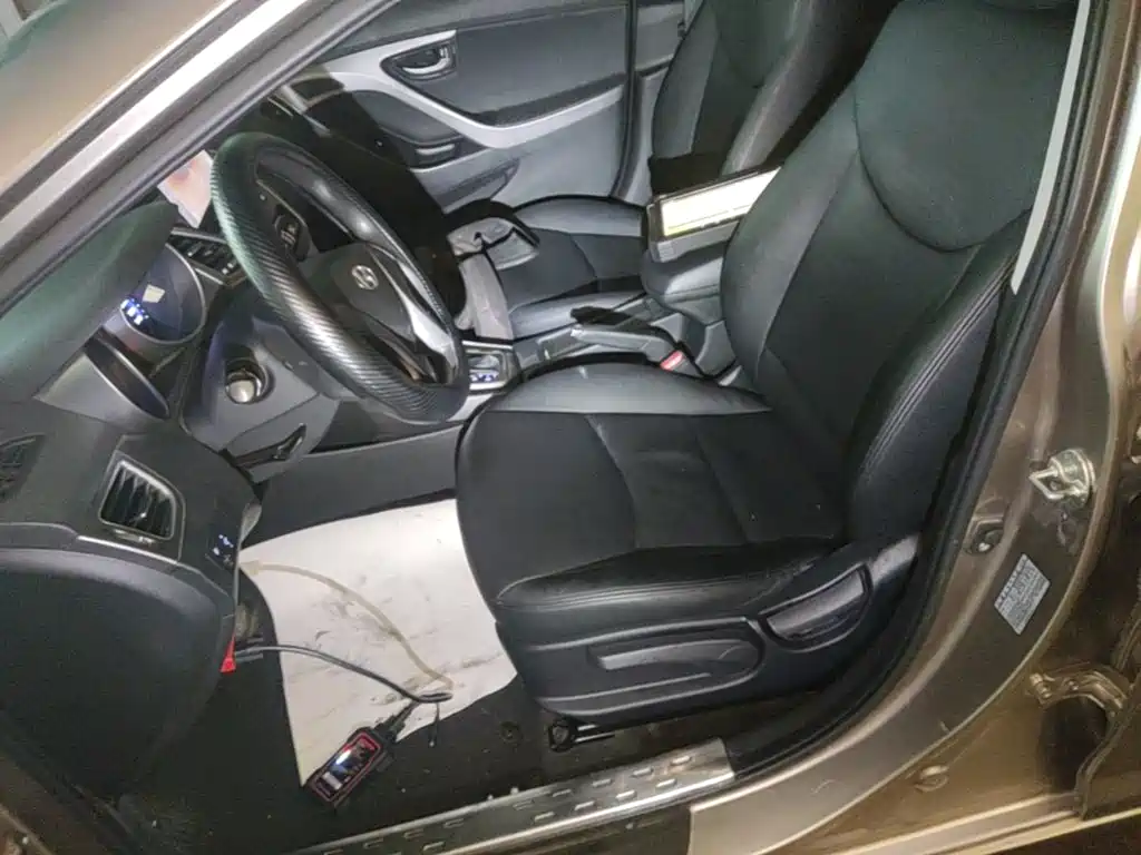 Hyundai Elantra Langdong — миниатюра 15